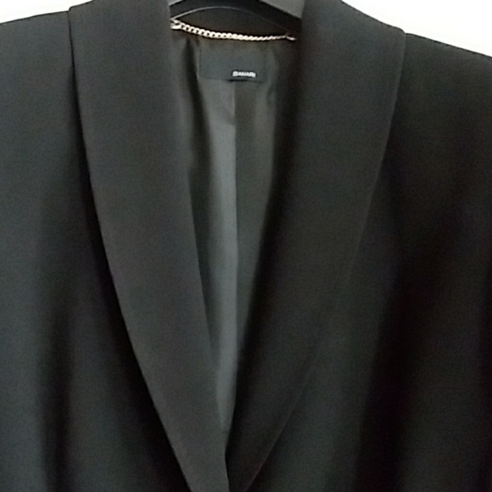 BLACK EVENING COAT